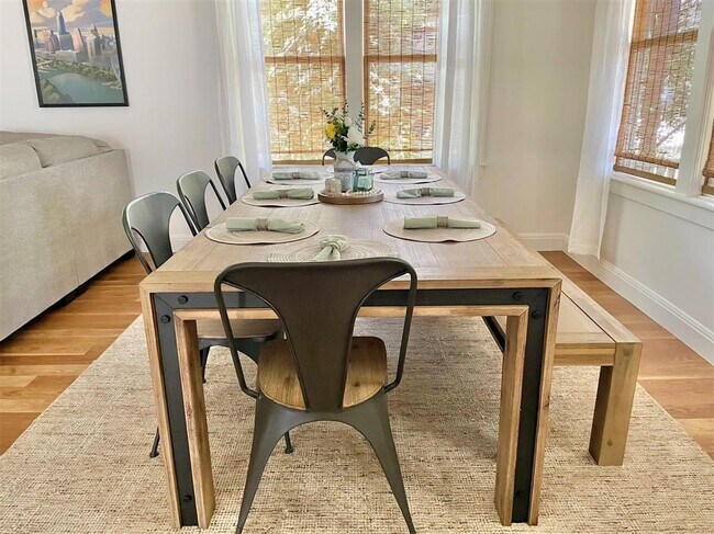 Foto del edificio - 1314 Bob Harrison St