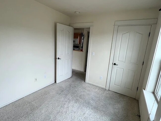 Foto del edificio - 476 Clinton St