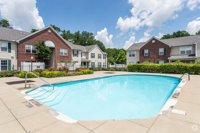 Piscina - The Ridge at Chestnut Hill