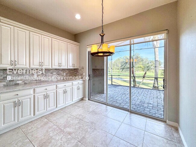 Building Photo - 296 Del Sol Ave