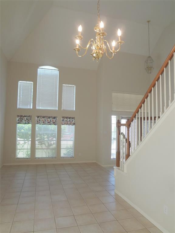 Building Photo - 7010 Crystal Dowels Dr