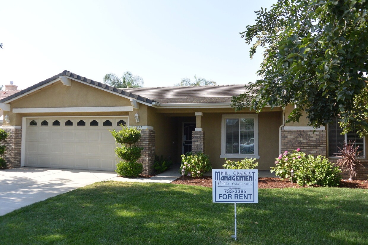 Primary Photo - WONDERFUL SOUTHEAST LOCATION