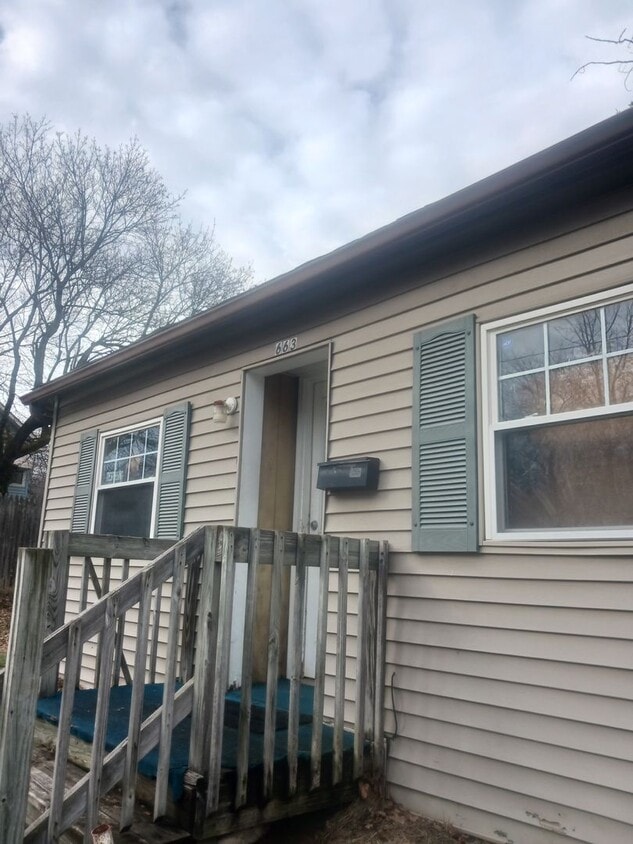 Primary Photo - 663 Florida Ave