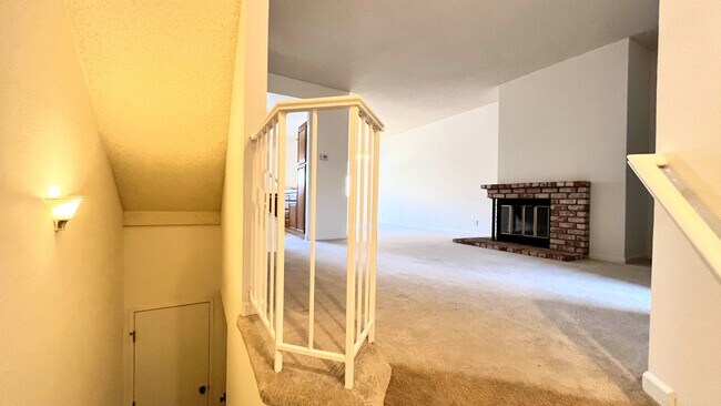 Building Photo - 2BD/2.5BA - Charming Townhome with Luxurio...