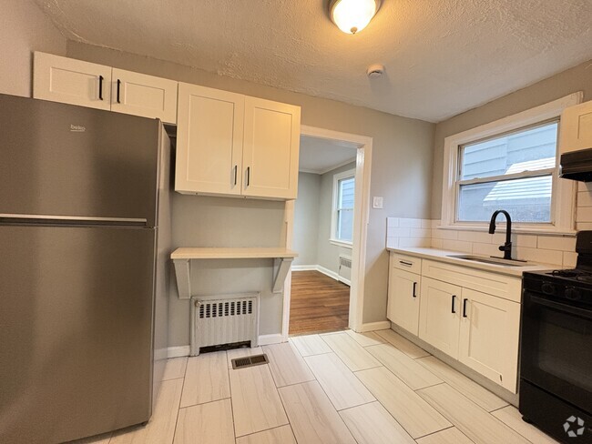 Building Photo - 410 Fabyan Pl