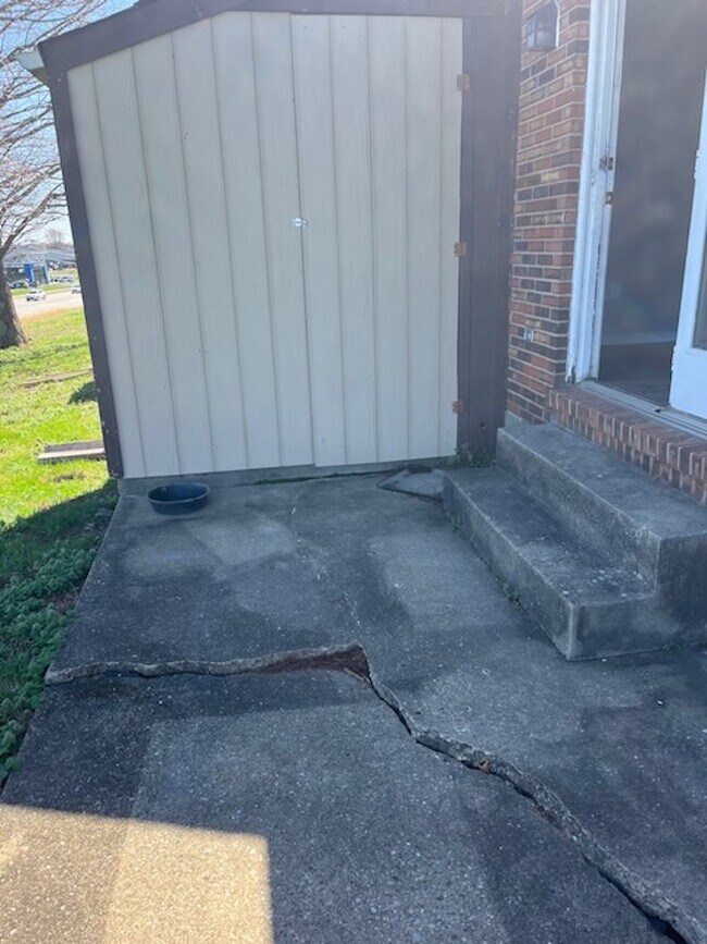 Foto del edificio - 1707A Cliff Ridge Ct