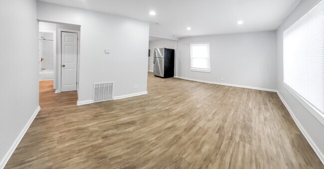 Foto del edificio - 4433 E 10th Ave