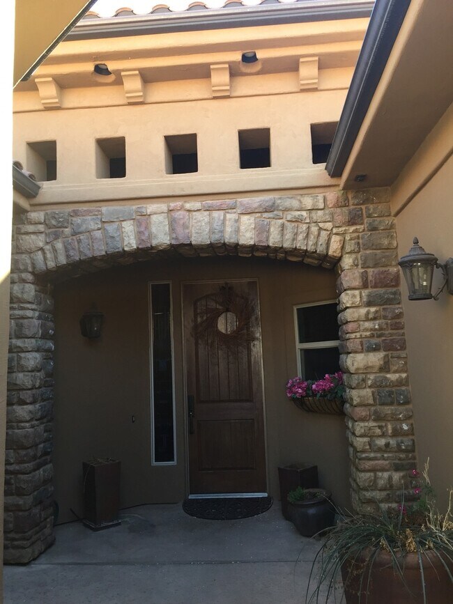 Building Photo - PRICE REDUCED!!  Boulder Springs Villas- N...