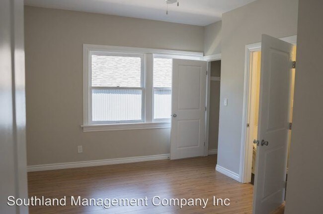 Foto del edificio - 2350-2352 Portland St