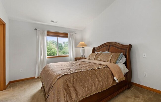 Foto del edificio - 4 Bed 3Bath Beautiful Single-family House ...