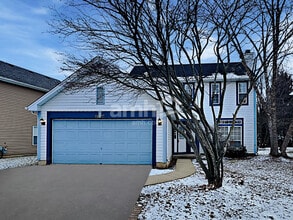 Building Photo - 2417 Deerfield Dr