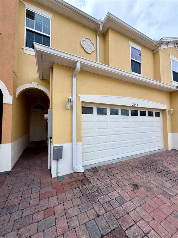 Building Photo - 2054 Royal Vista Ct