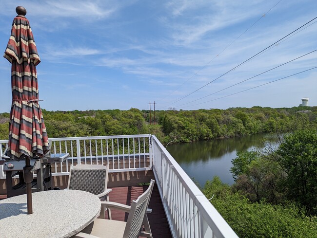 Views of Lemay Lake & Woods - The Heights of Mendota