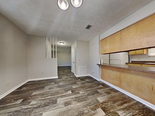 Foto del edificio - 8349 Pembrook Ct