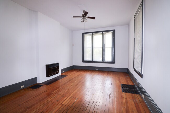 Foto del edificio - 2650 Bellevue Ave