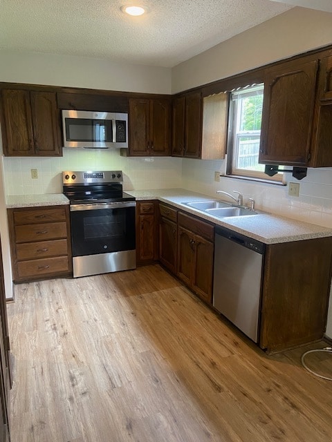 Foto del edificio - 11114 W 71st Terrace