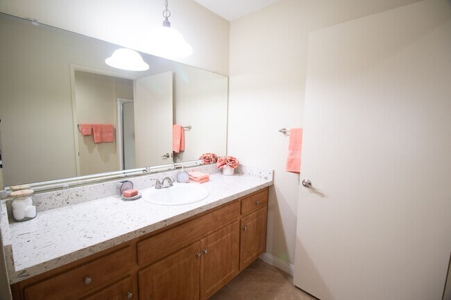 Interior Photo - Gold Coast Apartments *First Month Free*
