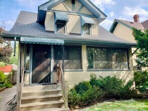 Building Photo - 3145 S 31st Ave