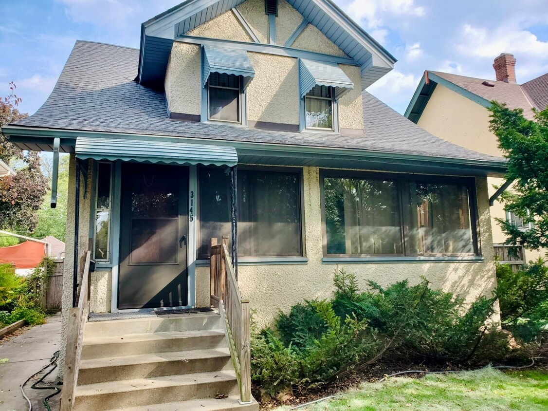 Primary Photo - 3145 S 31st Ave