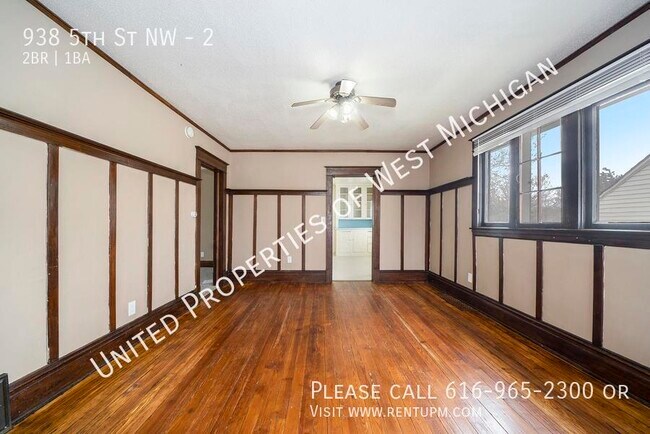 Building Photo - 938 5th St NW