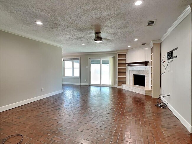Building Photo - 18622 Bridoon Dr