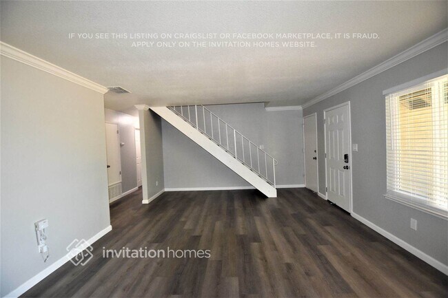 Building Photo - 3909 Smithfield Way