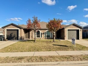 Building Photo - 4600 Waterproof Dr