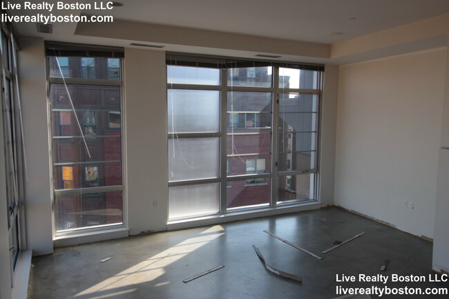 Foto del edificio - 160 E Berkeley St
