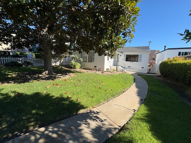 Foto del edificio - 1451-1451-1451-1452 Hornblend St