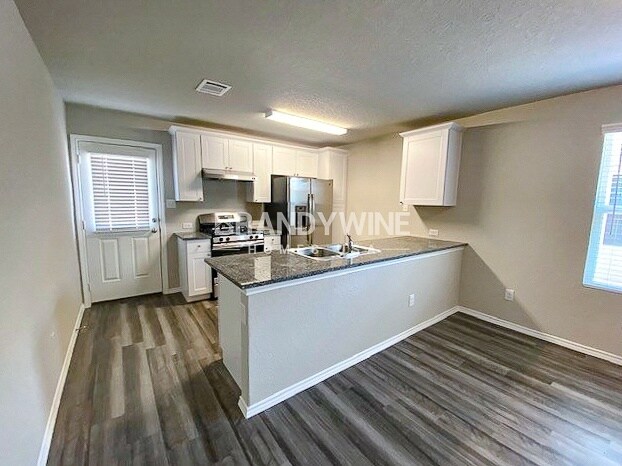 Foto del edificio - 7018 Winding Shelf