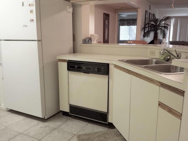 Foto del edificio - 4449 46th Ave W