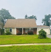 Building Photo - 12 Ember Ln