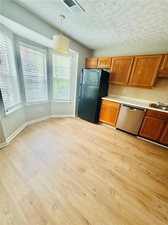 Building Photo - 146 Willow Stream Ct