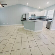 Building Photo - 779 Bedford Dr