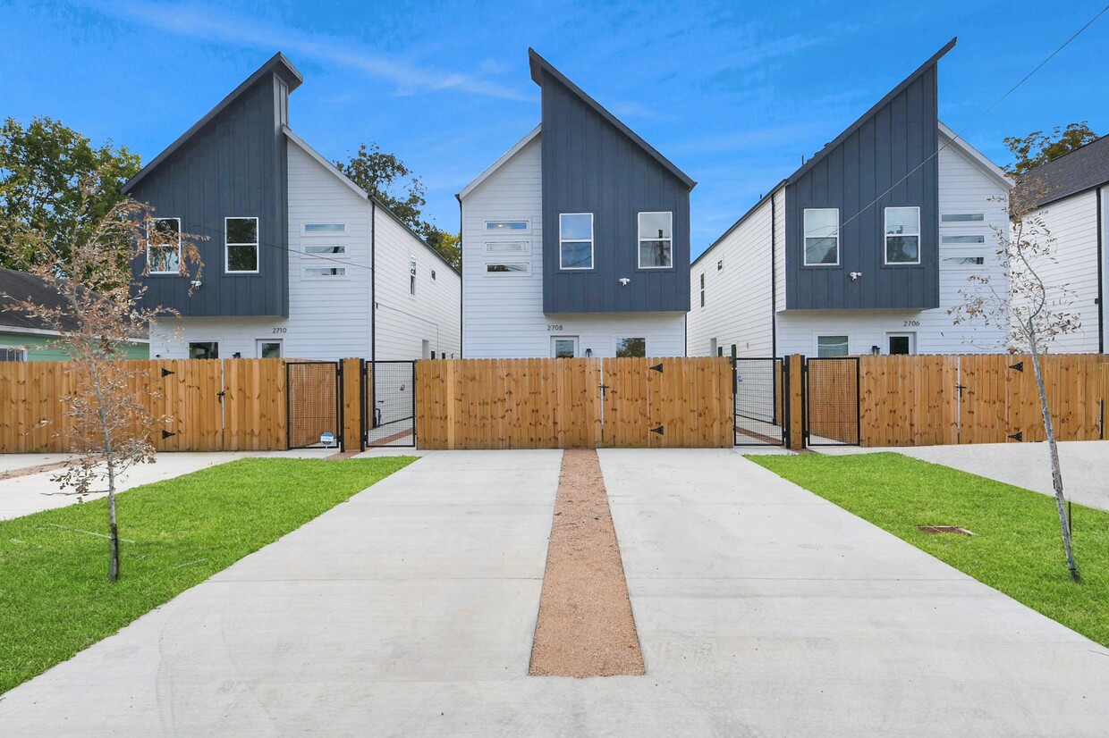 Foto principal - 2708 Bostic St