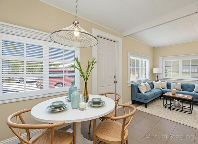 Foto del edificio - 964 W Lakewood Rd