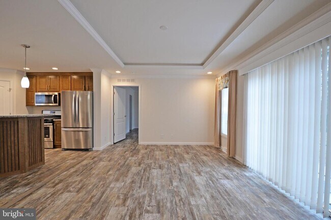 Building Photo - 64 Edgewater Dr
