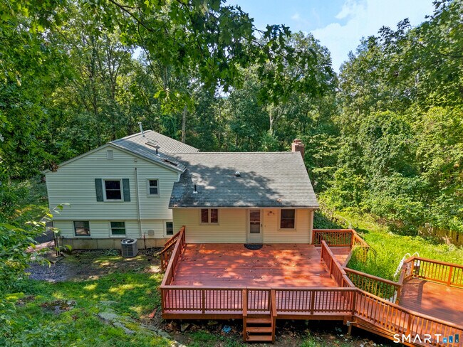 Foto del edificio - 115 Forty Acre Mountain Rd