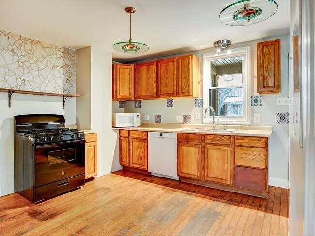 Foto del edificio - 2 Bedroom House in New Brighton