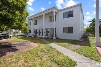 Building Photo - 8100 Crespi Blvd
