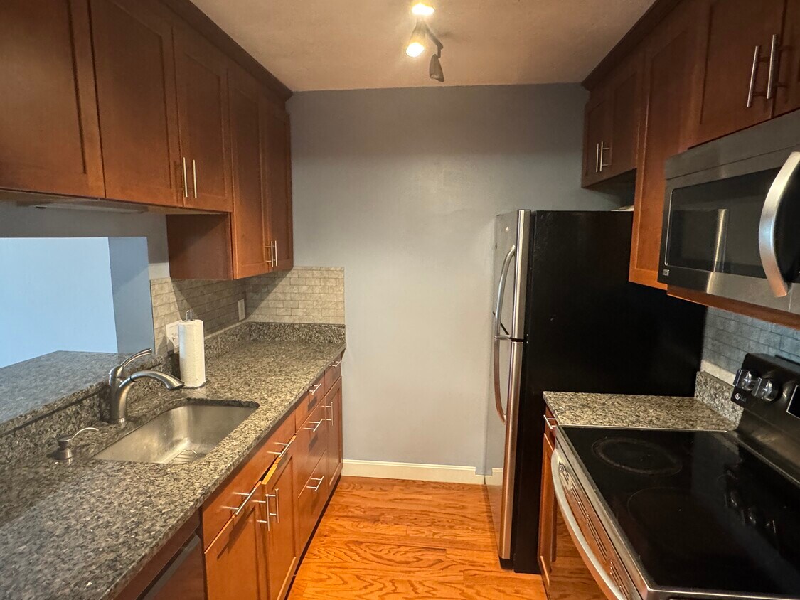 Foto principal - 124 Eastern Ave