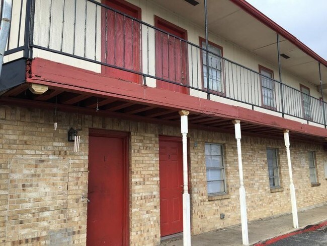 Foto del edificio - Shawnee Sevilla Apartments