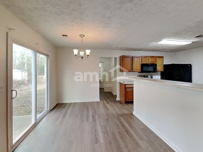 Building Photo - 111 Crestbend Ln