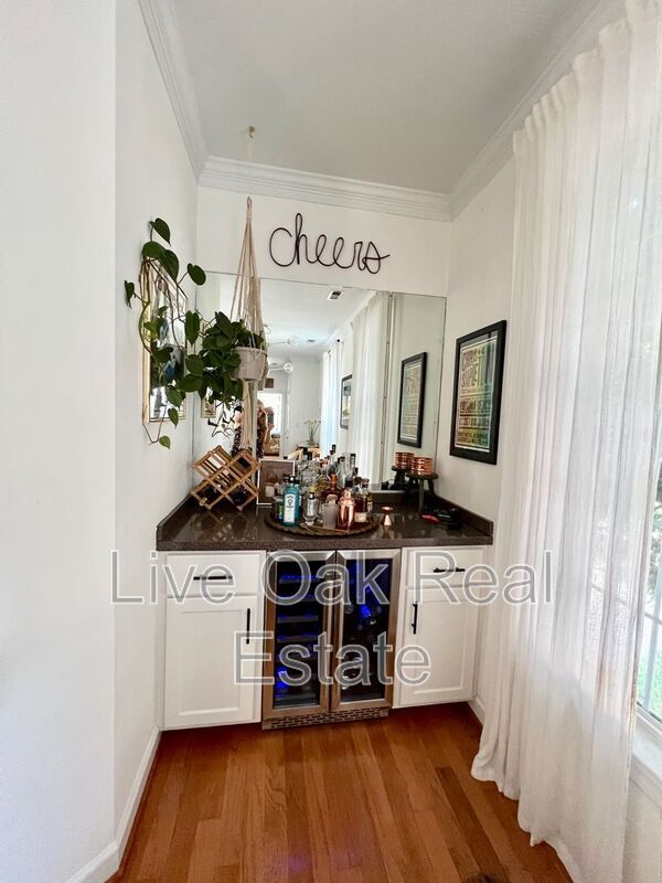 Foto del edificio - 5412 Holly Rd