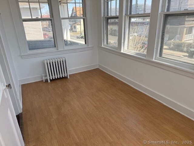 Foto del edificio - 2127 E Main St