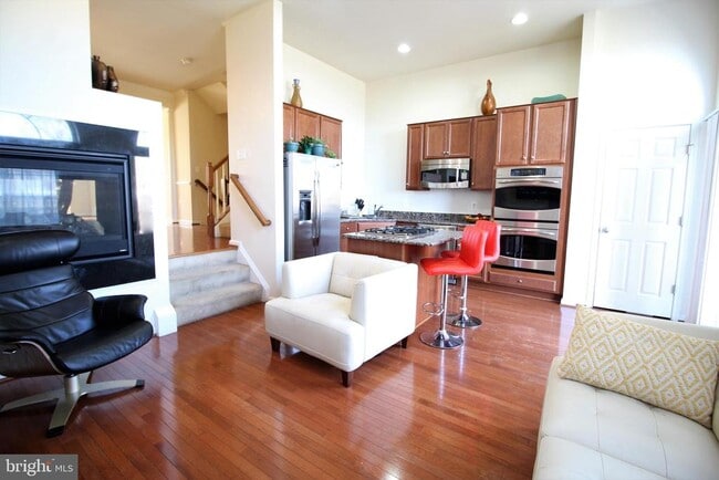 Building Photo - 2432 Battery Hill Cir