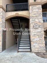 Building Photo - 581 S 2220 W
