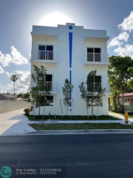 Foto del edificio - 1860 NW 24th Ave