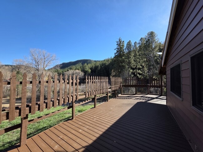 Building Photo - 101 Co Rd 339