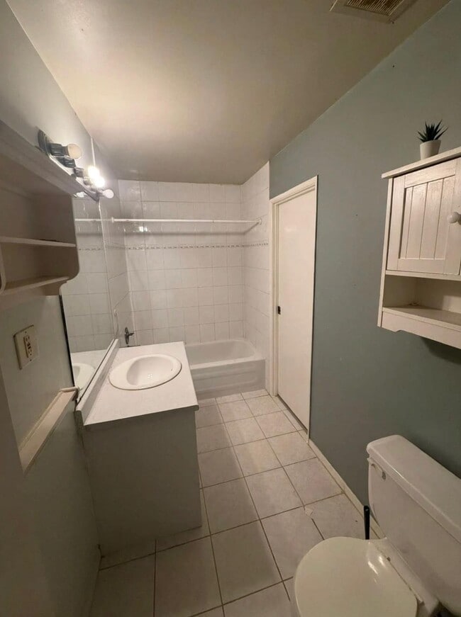 Photo du bâtiment - 7324 Dunvegan Ct